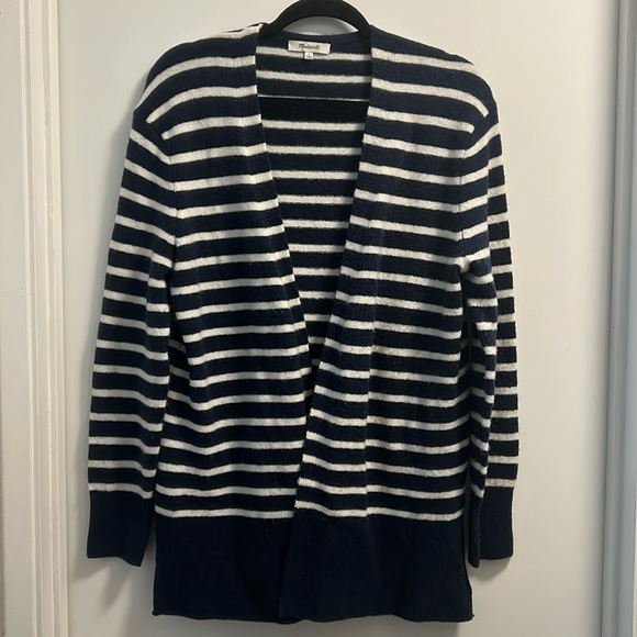 Madewell ~ Navy & cream striped - Picture 1 of 4